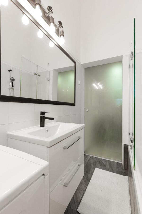 Standard Apartment By Hi5-Relax With Style Studio Budapest Eksteriør bilde